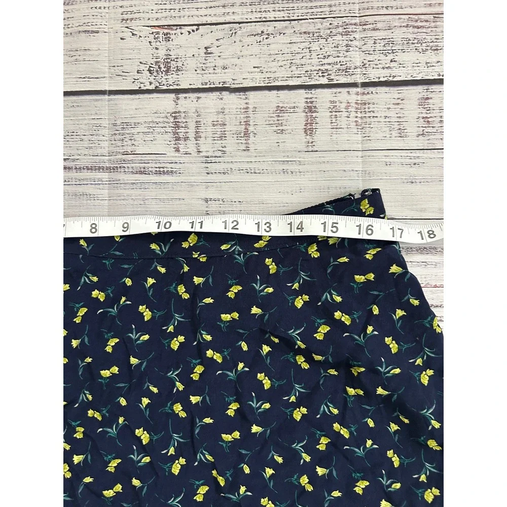 GAP Navy Blue Floral Print Mini Skirt Women's‎ Size L Cute Trendy